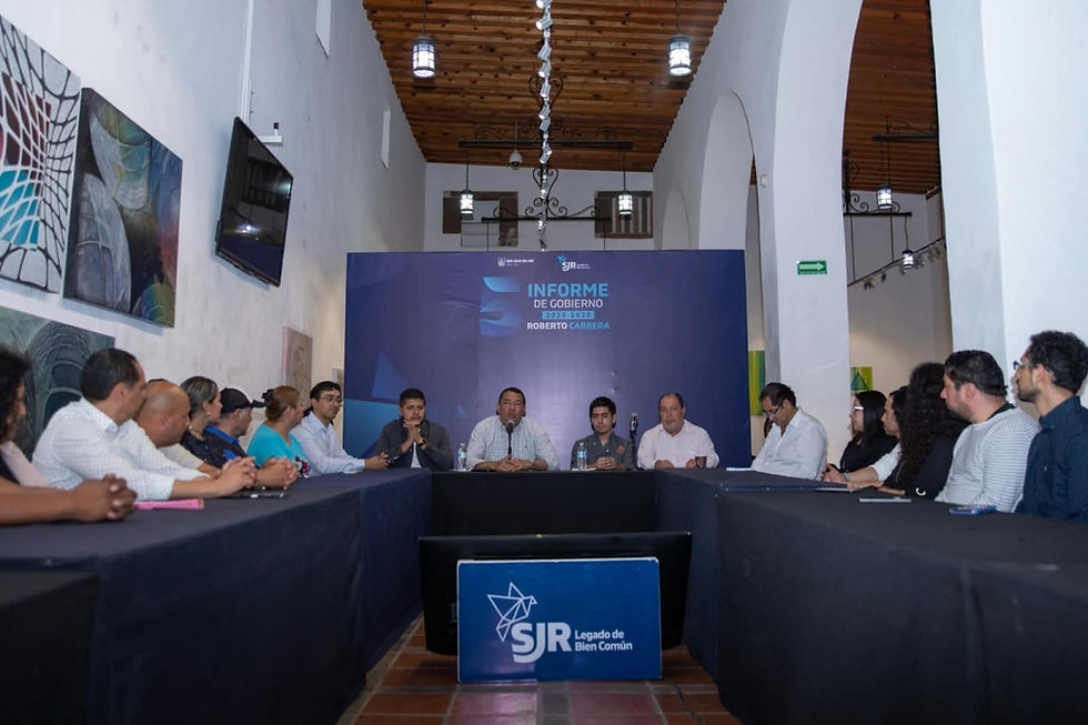 Roberto Cabrera detalla logros económicos y de vivienda ante el sector restaurantero en su 5.° Informe.