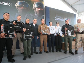 RECIBE SSP DE COAHUILA CERTIFICACIÓN CALEA Y EQUIPO POR 101 MDP.