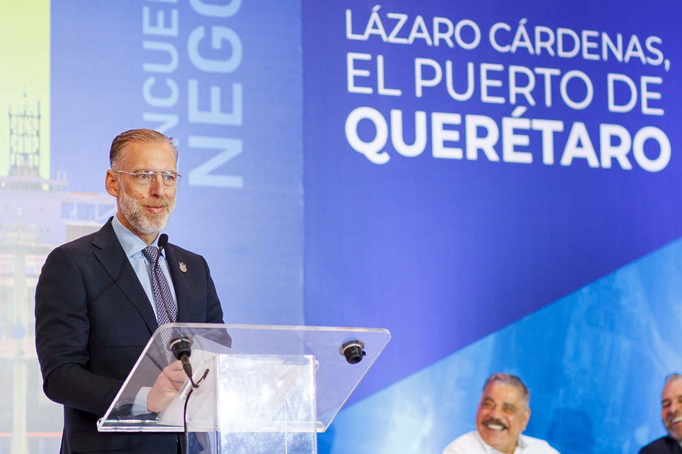 En representación del gobernador del estado, Mauricio Kuri González, el titular de la Secretaría de Desarrollo Sustentable (SEDESU), Marco Antonio Del Prete Tercero, y el gobernador de Michoacán, Alfredo Ramírez Bedolla, encabezaron la inauguración del Encuentro de Negocios, Lázaro Cárdenas el Puerto de Querétaro, evento en el que destacaron la relevancia de la conexión marítima en la atracción de inversiones para el Bajío.