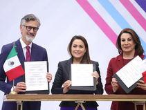 IMPULSAN TERE JIMÉNEZ Y EMBAJADOR DE FRANCIA BECAS PARA JÓVENES DE AGUASCALIENTES.
