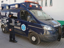 Karen, una mujer que porta con orgullo el uniforme de la Policía Estatal.
