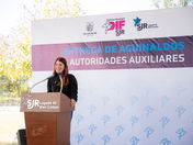 GINA SÁNCHEZ Y ROBERTO CABRERA ENTREGAN BOLSAS DE AGUINALDO A DELEGACIONES Y SUBDELEGACIONES.