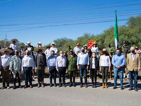 PARTICIPA GOBERNADOR EN LA CABALGATA CÍVICO MILITAR LA GRAN FUERZA DE MÉXICO.