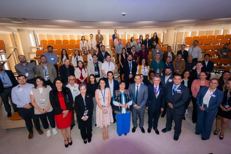 Encuentro en Querétaro reúne a profesionales de la salud para fomentar la capacitación y la incorporación de mejores prácticas en los servicios médicos.