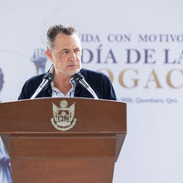 Gobernador destaca el papel de la comunidad jurídica en el desarrollo de Querétaro.