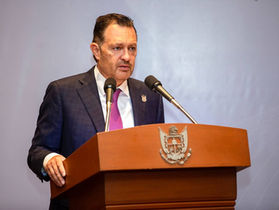 GOBERNADOR SE REÚNE CON INTEGRANTES DE LA ACCM.