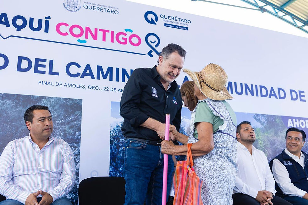 ENTREGA CAMINOS Y MEJORA CONECTIVIDAD EN LA SIERRA GORDA Y EL SEMIDESIERTO.