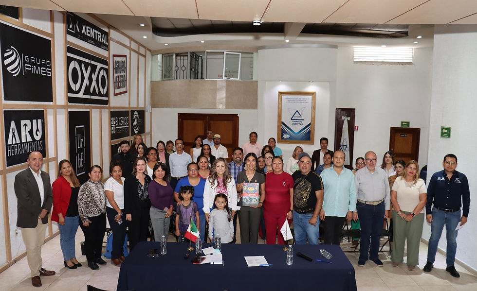 Este programa incluye apoyos como el Seguro de Desempleo, Becas para la Formación de Talentos, Capacitación y Equipamiento para el Autoempleo, así como Apoyo para el Cuidado Infantil.