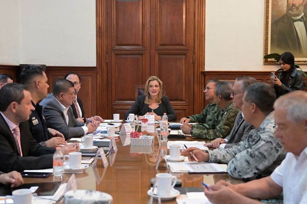 Previo a la reunión, el fiscal general del Estado, César Jáuregui, reiteró que las fuerzas de seguridad mantienen presencia con labores de vigilancia constante, misma que permanecerá durante el tiempo que sea necesario.