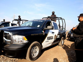 Arranca Gobernador construcción de destacamento de Fuerza Civil en Cerralvo.