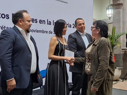 RECIBEN MUJERES DEL SECTOR INDUSTRIAL RECONCIMIENTO POR SU LIDERAZGO Y COMPROMISO.