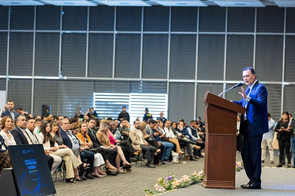 Mauricio Kuri González, al inaugurar el Congreso Internacional “Construyendo Humanidad de Paz”.