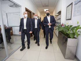 GOBERNADOR ENCABEZA GIRA DE ACTIVIDADES EN LONDRES Y PARÍS.