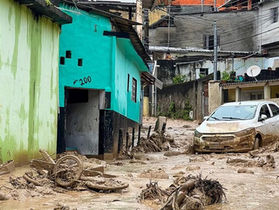 FUERTES LLUVIAS EN BRASIL DEJA MUERTOS Y DESAPARECIDOS.