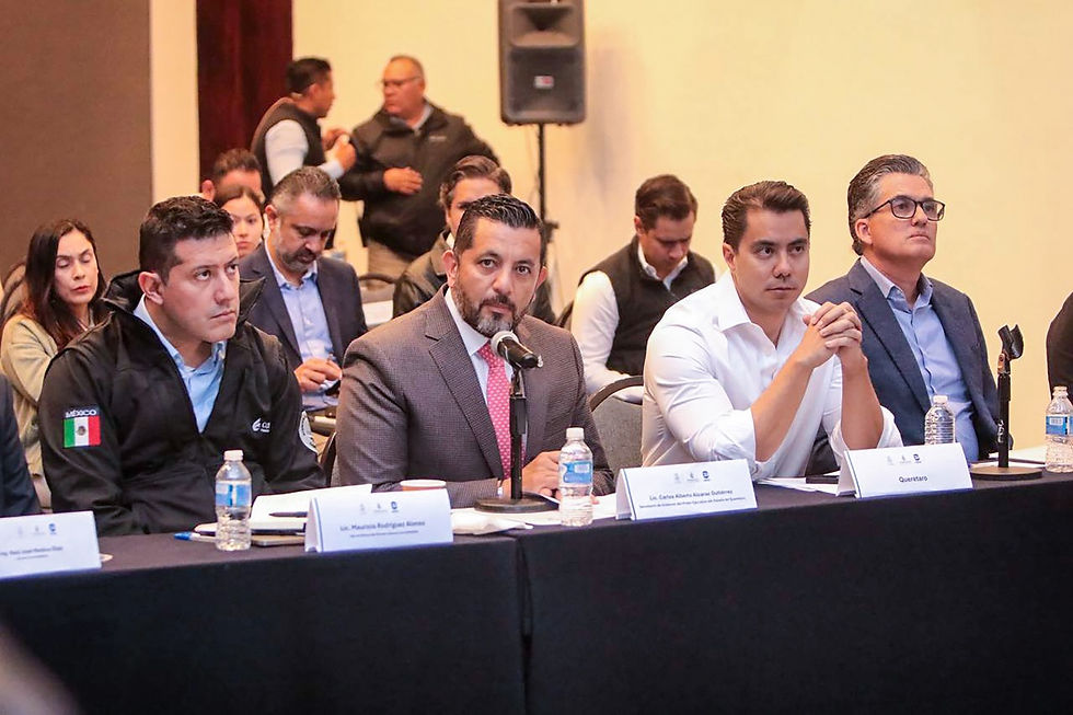 A su vez, el jefe de Oficina del Director General de la CONAGUA, Mauricio Rodríguez Alonso, hizo la presentación de la construcción del Plan Hídrico Nacional 2024-2030 que encabeza la presidenta de México, Dra. Claudia Sheinbaum Pardo, que dijo, tiene como objetivo delinear la política en materia de agua durante los siguientes seis años, pero también tiene el propósito de establecer los pilares para los próximos 50 años en materia de agua para el país.