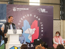 ROBERTO CABRERA MEDIANTE EL PROGRAMA ‘ADELANTE MI QUERIDO SAN JUAN’ BENEFICIO A 41 FAMILIAS.