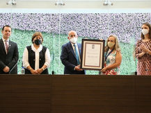 LA LEGISLATURA LOCAL ENTREGA MEDALLA DE HONOR JUNÍPERO SERRA AL MÉRITO CIUDADANO.