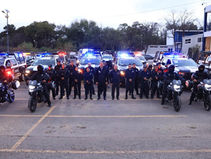 SEGURIDAD PÚBLICA MUNICPAL RECIBE EQUIPAMENTO PARA REFORZARLA SEGURIDAD.