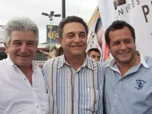 EL INE EXONERA A PÍO LÓPEZ OBRADOR POR RECIBIR DINERO EN SOBRES AMARILLOS.