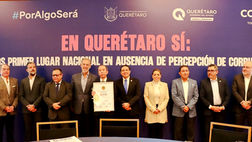 ENTREGA EL TITULAR DE LA SECON CERTIFICADOS DE EMPRESAS ANTICORRUPCIÓN.