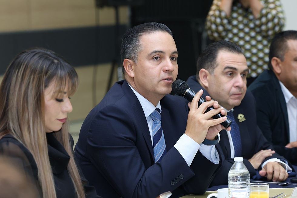 Eric Gudiño Torres, participó como invitado en la XXIII Asamblea General Ordinaria del XXI Consejo Directivo de la Federación de Colegios y Asociaciones de Profesionistas del Estado de Querétaro, A.C.