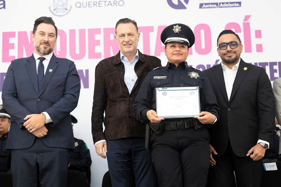 Mauricio Kuri González, en la ceremonia de entrega de constancias a 63 policías estatales integrantes de las divisiones especiales que acreditaron el curso de Generación de Productos de Análisis Criminal.