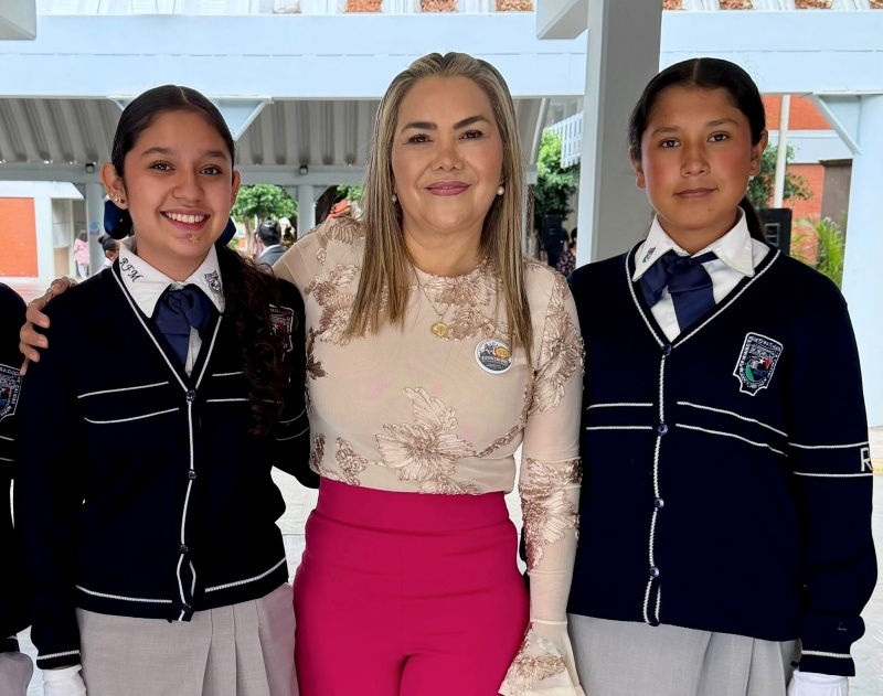 Realizan Secundarias Generales Olimpiada de Lenguaje y Comunicación.