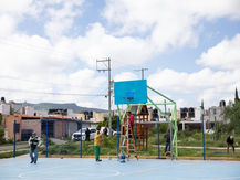 Transforman el Parque Valle Dorado I para el sano esparcimiento de las familias.