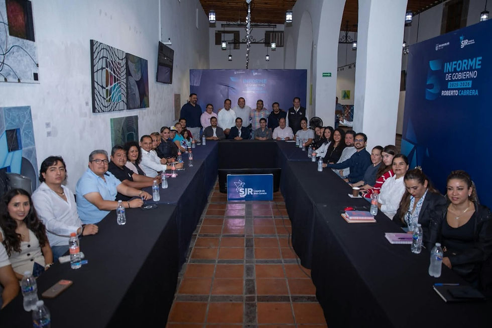 Encuentro del sector restaurantero y miembros de CANIRAC San Juan del Río, en el marco del séptimo día de actividades del Quinto Informe de Gobierno.
