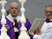 EL PAPA FRANCISCO PIDIÓ A LAS SUEGRAS ‘NO CRITICAR Y A TENER CUIDADO CON SU LENGUA’.