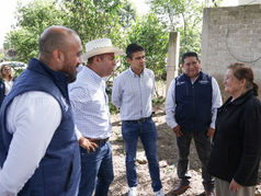 Apoya SEDESOQ a familias de Huimilpan con cuartos adicionales.