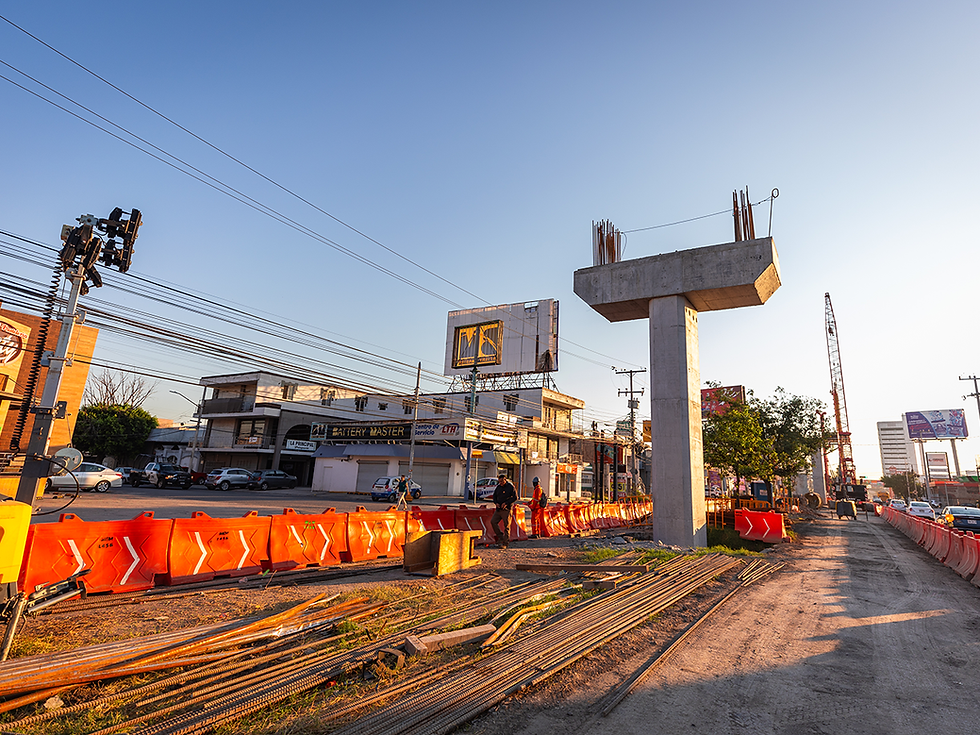 “La movilidad y estos proyectos son los que realmente ayudan en su momento con el tema del tráfico y mover a la gente, por lo pronto estamos avanzando en turbo, vamos a estar haciendo recorridos invitando a alcaldes, invitando a diputados y que la gente vea cómo va avanzando esta línea”, manifestó.