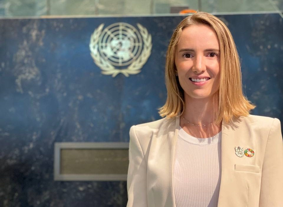 La titular de la Oficina de Representación del Poder Ejecutivo del Estado de Querétaro en Ciudad de México, Paloma Palacios González, acudió al Foro Político de Alto Nivel organizado por el Consejo Económico y Social de las Naciones Unidas en Nueva York. Este foro es fundamental para el seguimiento de la implementación de las metas de la Agenda 2030 y los Objetivos de Desarrollo Sostenible (ODS).