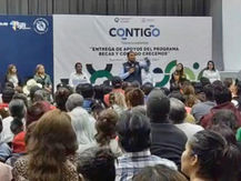 ENTREGAN AUTORIDADES BECAS DEL PROGRAMA BECAS Y CONTIGO CRECEMOS.