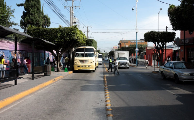 Se implementa un nuevo sistema de tarjetas plásticas en el transporte público, donde se distribuirán 40 mil unidades en una primera fase, manteniendo la tarifa general de 10 pesos.
