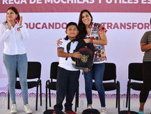 LIZ SALGADO ENTREGA MOCHILAS Y ÚTILES ESCOLARES EN ZONA RURAL DE ACAPULCO.