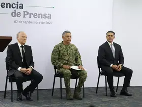 INFORMÓ GARCÍA HARFUCH QUE FUERON DETENIDAS 14 PERSONAS POR RED DEDICADA A HUACHICOL.