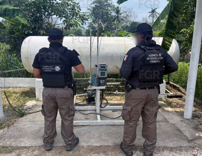 Golpe al huachicol aseguran más de 470 litros de hidrocarburos en Tabasco.
