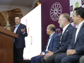 PRESIDE GOBERNADOR LANZAMIENTO DEL CLÚSTER VITIVINÍCOLA DE QUERÉTARO.