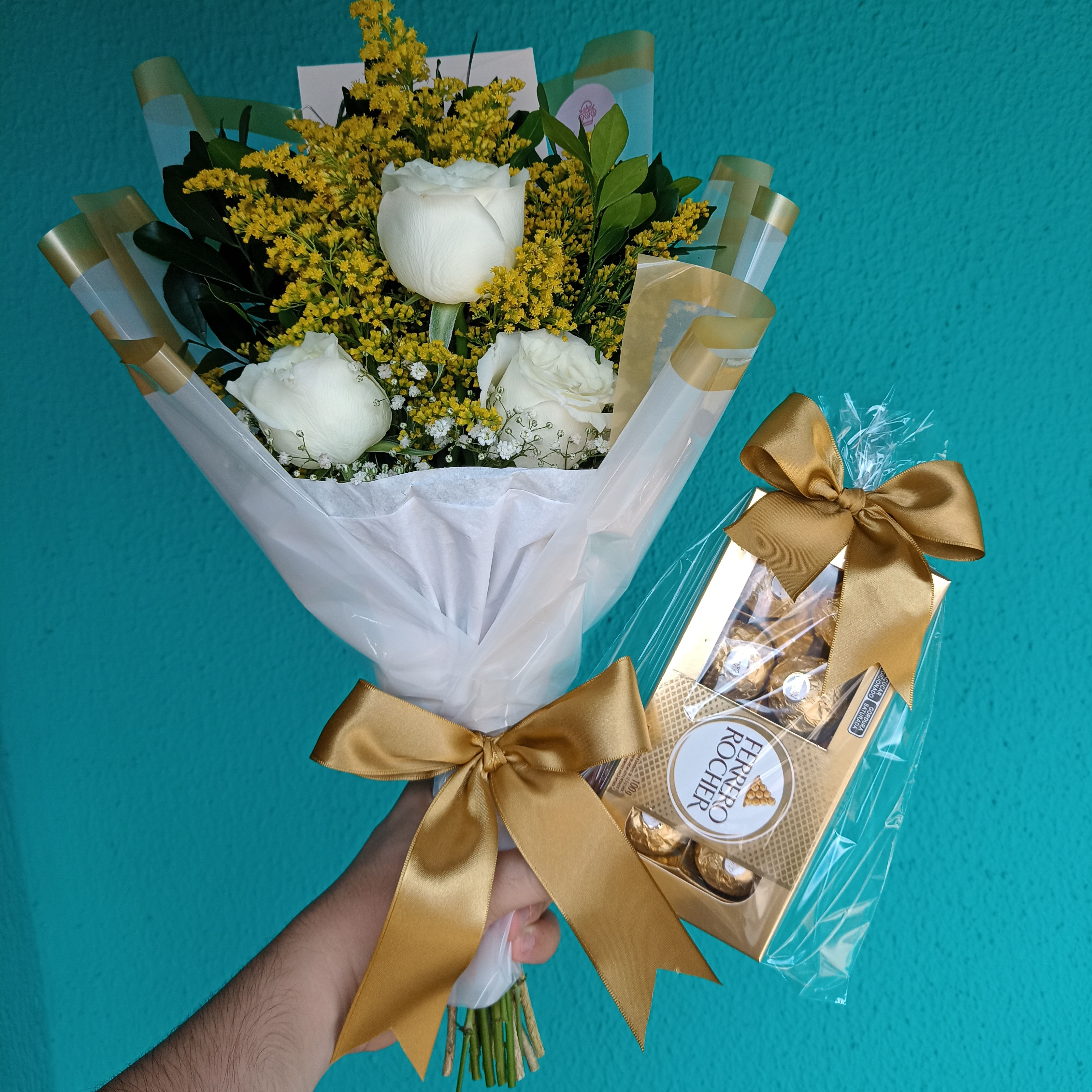 Ramalhete - 3 Rosas + Ferrero Rocher (8 un.)