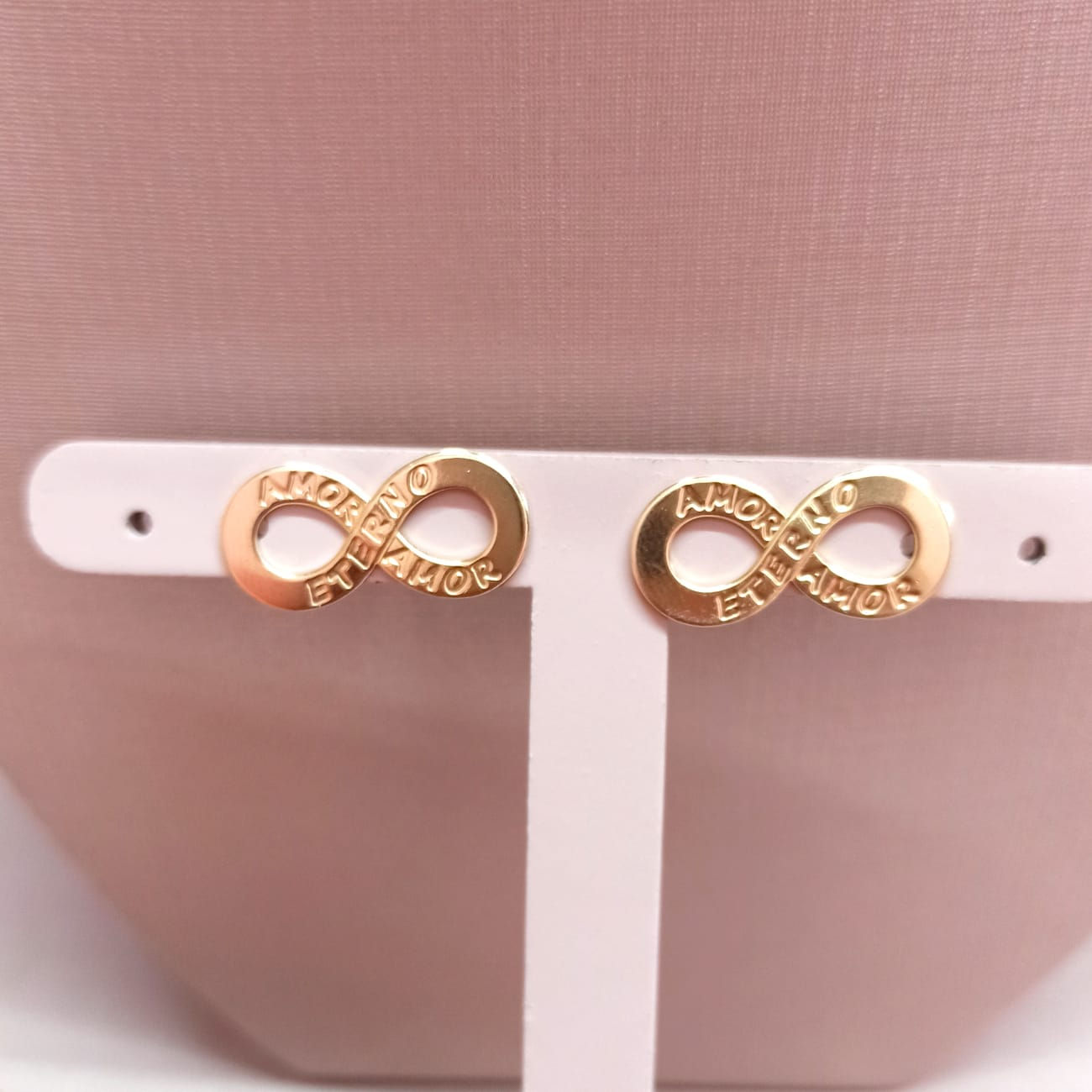 Brinco Infinito Ouro 18k BR0144OR010