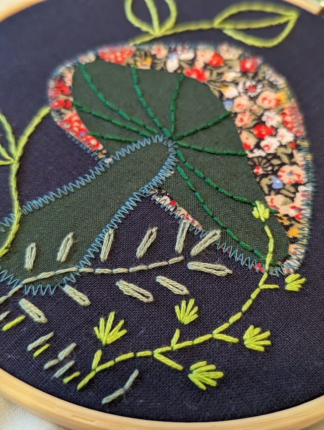 Thumbnail: Applique Mushroom -Spring Leaves