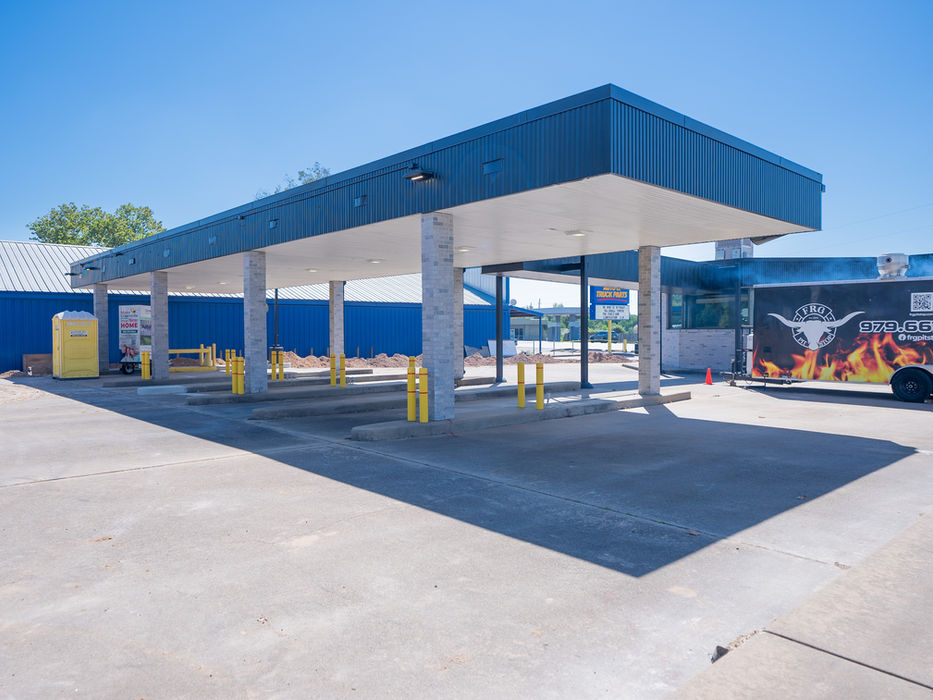 Fork and Flame Food Truck Park