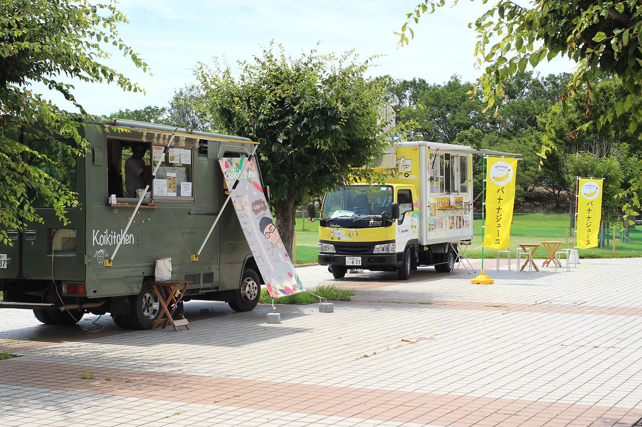 しおさい公園キッチンカー出店の様子