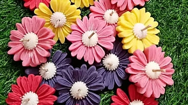 The Beauty and Purpose of Eco-Friendly Daisy Candles for Every Occasion