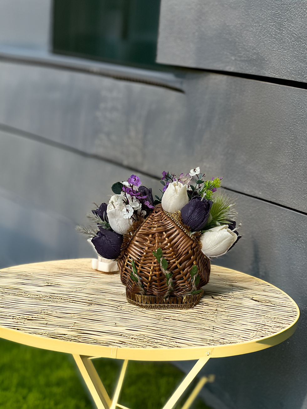 Thumbnail: Dolly Bi Coloured Candle Bouquet