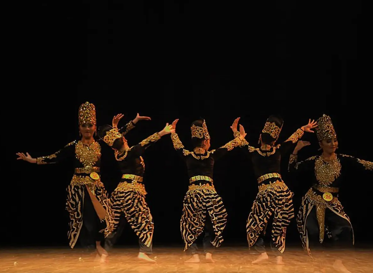 Pertunjukan Tari Jawa Barat