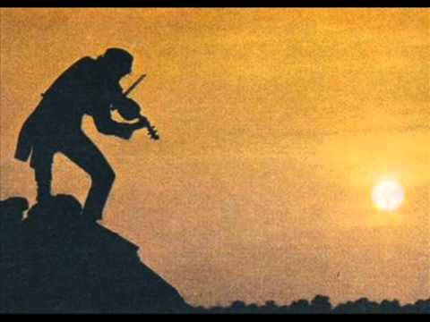 IF I WERE RICH: BETWEEN MONEY AND STYLE.