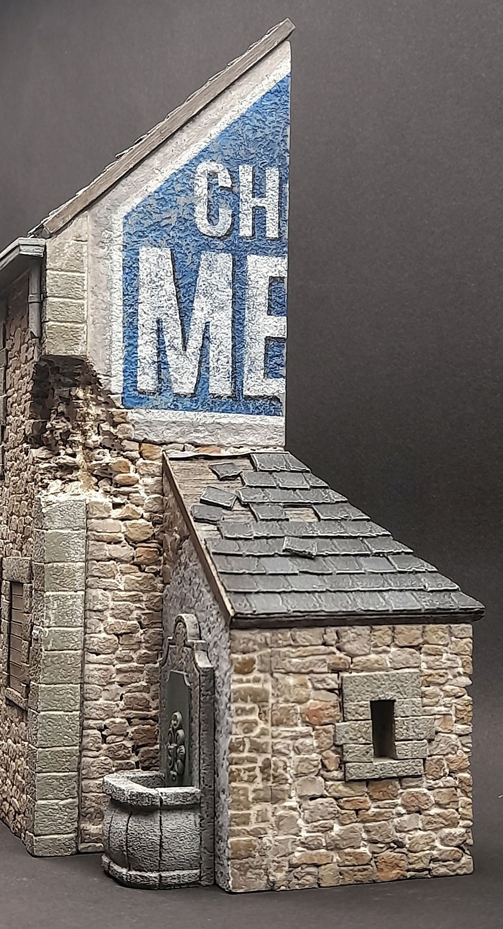 diodump_dd236_normandy_house_avranches_2