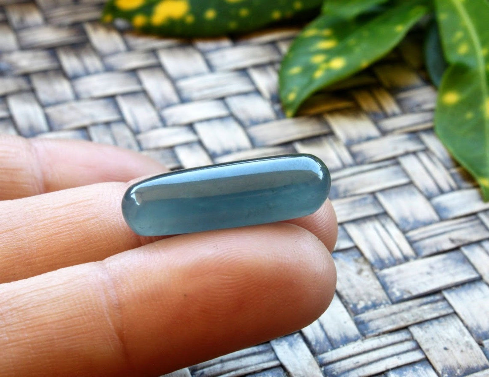 13 ct. Sky Capsule, Color Change, Deep Ocean's Blue to Sky Blue, High Quality